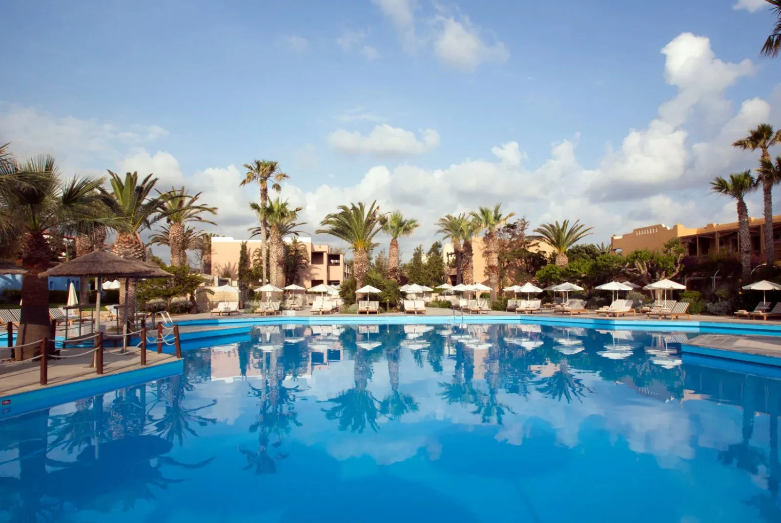 Alpiclub Aquila Rithymna Beach