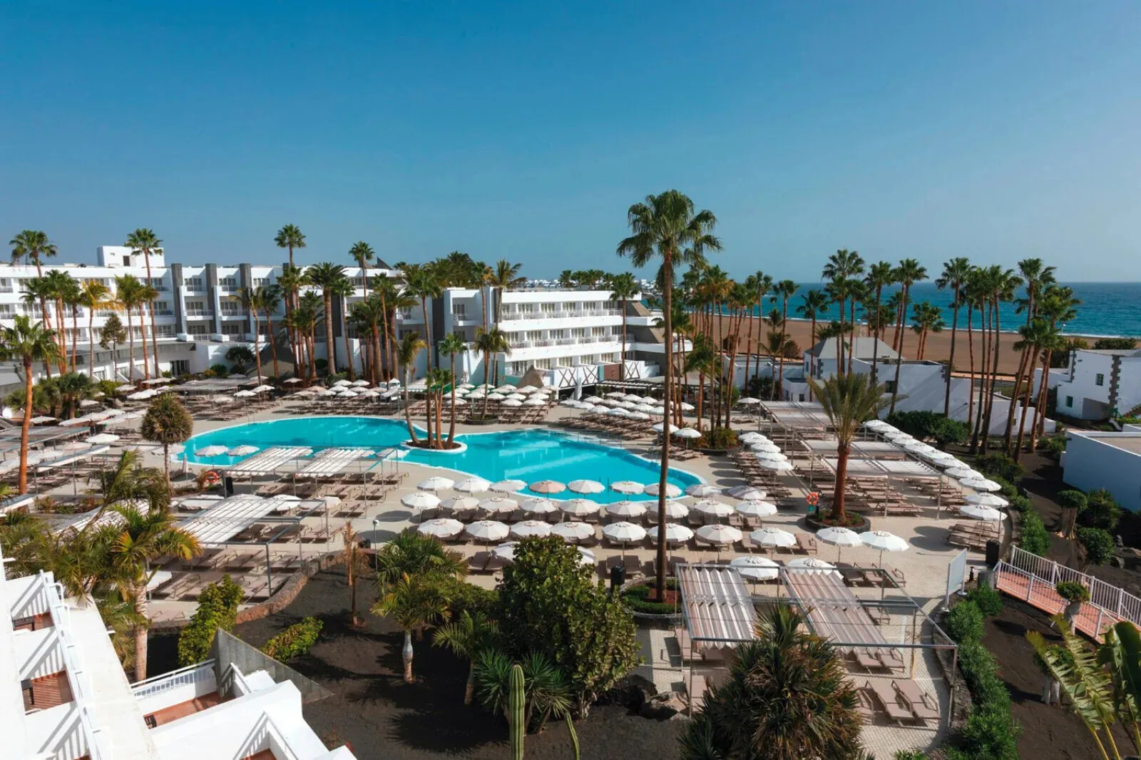 Panoramica con piscina